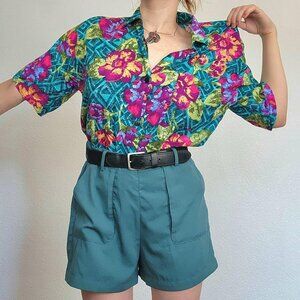 Hawaiin Color Pop Floral Buttoned Blouse